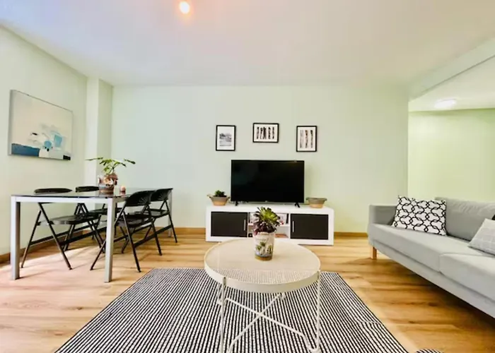 Holibai Lar De Brais, Encantador En El Centro De * Baiona